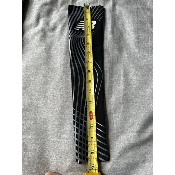 New Balance 2023 Pro Elite Issue Prodigy Track Racing Arm Black Sleeves Size XS - Picture 11 of 15